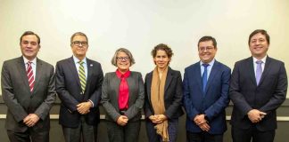  Con un llamado a fortalecer el trabajo de los gobiernos locales en la gestión sustentable de los residuos se realizó en la RM la 1era Cumbre Municipal de Economía Circular