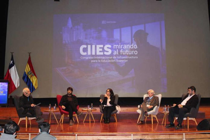 CIIES USM reunió a expertos nacionales e internacionales en torno al futuro de las universidades CIIES USM reunió a expertos nacionales e internacionales en torno al futuro de las universidades