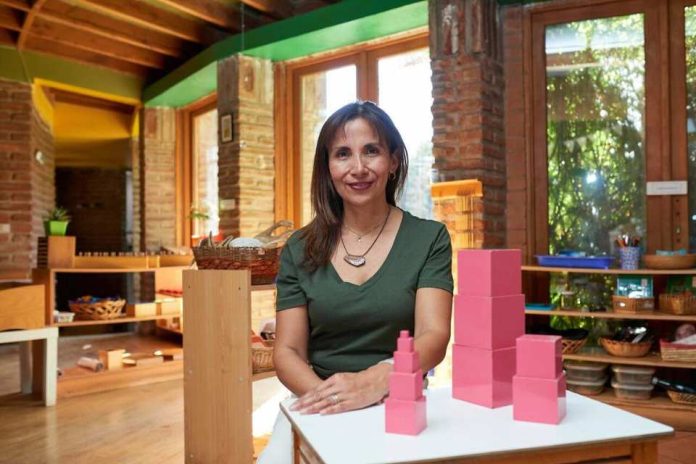 Fomentando el pensamiento crítico desde la etapa preescolar La apuesta de la educación Montessori Fomentando el pensamiento crítico desde la etapa preescolar: La apuesta de la educación Montessori