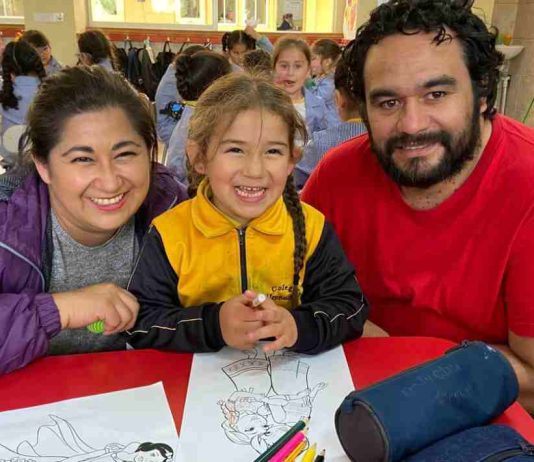 Mientras la matrícula en Prekínder cae un 13% en el país, colegio en La Pintana logra llenar todos sus cupos Mientras la matrícula en Prekínder cae un 13% en el país, colegio en La Pintana logra llenar todos sus cupos