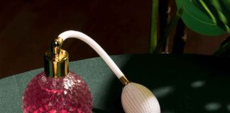 ¿Por qué algunos perfumes huelen diferente en cada persona?