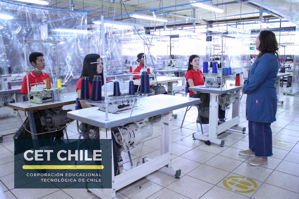 CET Chile Impulsa el Talento del Mañana: Especialidades Técnicas que Redefinen el Empleo en la Era Digital