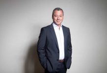 Comunicación y democracia: La paradoja de la información Comunicación y democracia: La paradoja de la información