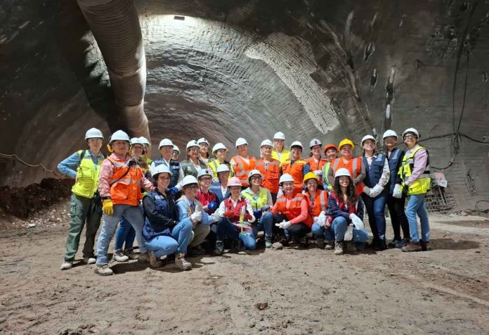 Con renombre simbólico de estaciones y gigantografías el Metro celebra el día de las mujeres en Ingeniería Con renombre simbólico de estaciones y gigantografías el Metro celebra el día de las mujeres en Ingeniería