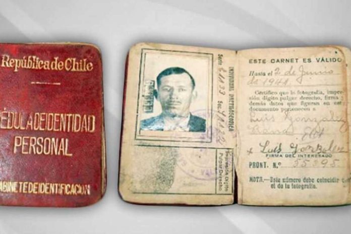 Del bautismo al chip la historia del carnet de identidad en Chile Del bautismo al chip: la historia del carnet de identidad en Chile