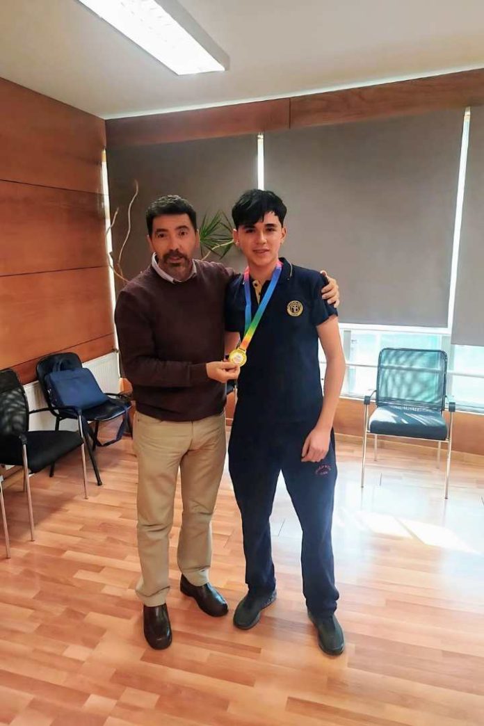 Estudiante del Colegio American British de La Florida representará a Chile en la Expo Osaka 2025 Estudiante del Colegio American British de La Florida representará a Chile en la Expo Osaka 2025