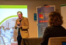 Fundación CMPC y Dirección de Educación Pública firman convenio clave para impulsar la educación en la primera infancia Fundación CMPC y Dirección de Educación Pública firman convenio clave para impulsar la educación en la primera infancia