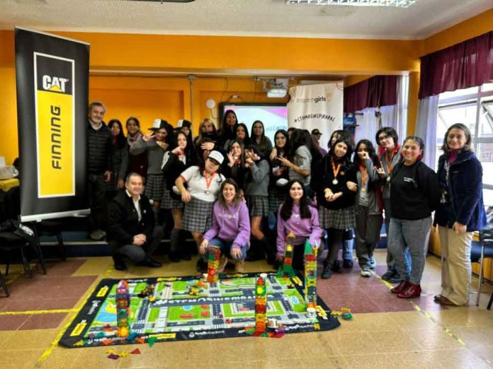 Niñas de Arauco y Talcahuano se empoderan en STEM con programa  Niñas de Arauco y Talcahuano se empoderan en STEM con programa