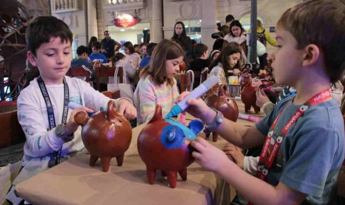 Scotiabank inaugura sucursal en KidZania para acercar el mundo financiero a los niños Scotiabank inaugura sucursal en KidZania para acercar el mundo financiero a los niños