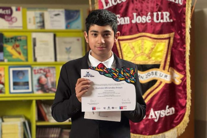 Seremi de Agricultura premia a ganadores regionales del concurso Historias de Nuestra Tierra