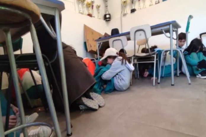 Simulacros de Lockdown en los Colegios Pedro de Valdivia Preparándonos para Actuar en Situaciones de Emergencia Simulacros de Lockdown en los Colegios Pedro de Valdivia: Preparándonos para Actuar en Situaciones de Emergencia