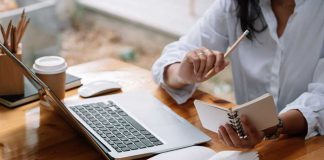 beca de acompañamiento