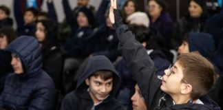 SUBTEL y Movistar Chile lanzan jornada de voluntariado que formará en habilidades digitales a más de 5 mil estudiantes de las 16 regiones del país