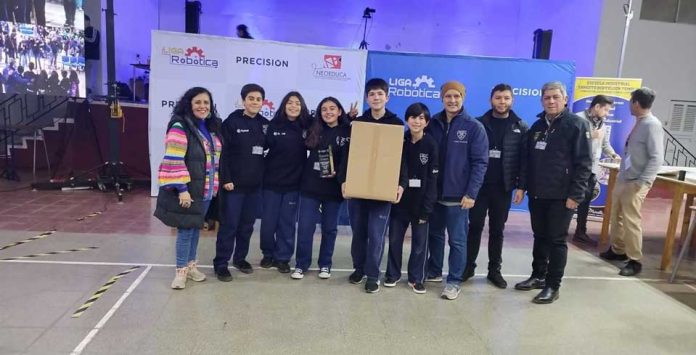 Colegios de Quillota y Conchalí ganan la primera fecha regional del Torneo Nacional de Robótica Escolar Colegios de Quillota y Conchalí ganan la primera fecha regional del Torneo Nacional de Robótica Escolar