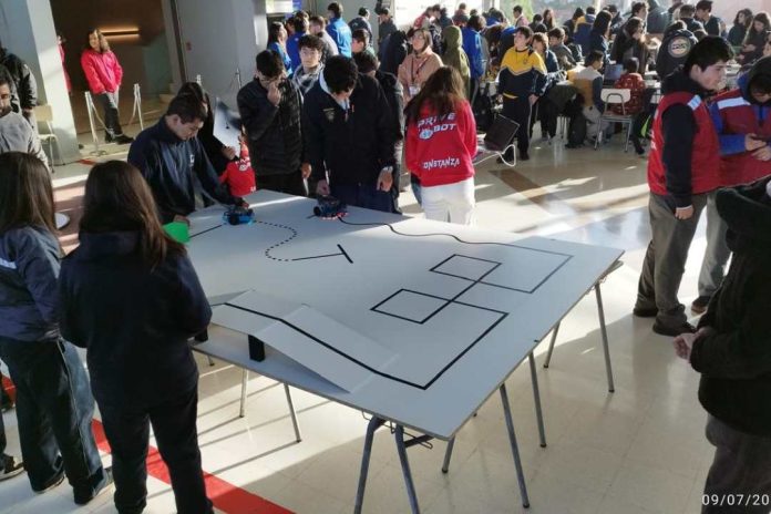 Colegios de regiones dominan en nueva fecha del Torneo Nacional de Robótica Escolar 2025 Colegios de regiones dominan en nueva fecha del Torneo Nacional de Robótica Escolar 2025