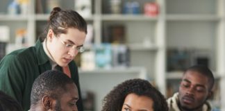 El boom de los mayores de 35 en la universidad: ¿Moda, necesidad o deuda pendiente? El boom de los mayores de 35 en la universidad: ¿Moda, necesidad o deuda pendiente?