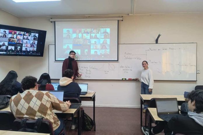 Estudiantes de Chile y Perú desarrollan iniciativa internacional de auditoría financiera Estudiantes de Chile y Perú desarrollan iniciativa internacional de auditoría financiera