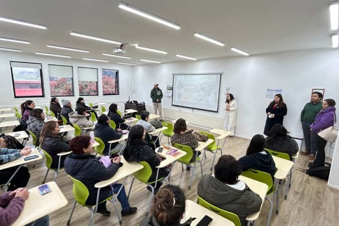 Instituto Adolfo Matthei fortalece capacidades y conocimientos en jardinería a más de 30 participantes del Programa Mujeres Jefas de Hogar
