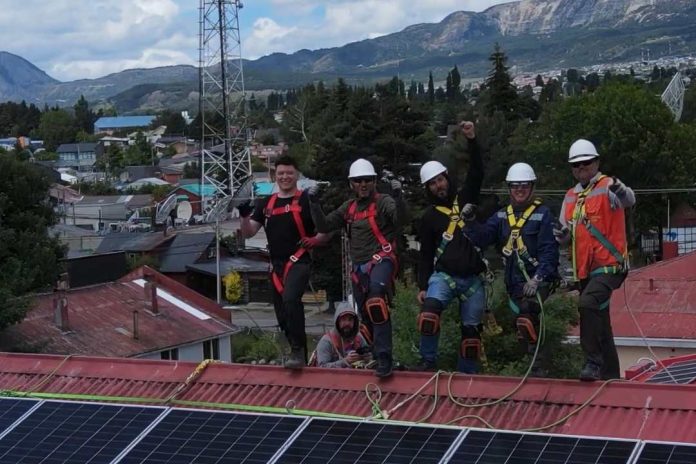 La otra corriente documental nacional reconoce a comunidades de energía de Chile y el mundo como pieza clave de la transición energética