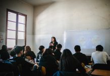 MetLife entrega herramientas para fortalecer la educación financiera a más de 950 estudiantes