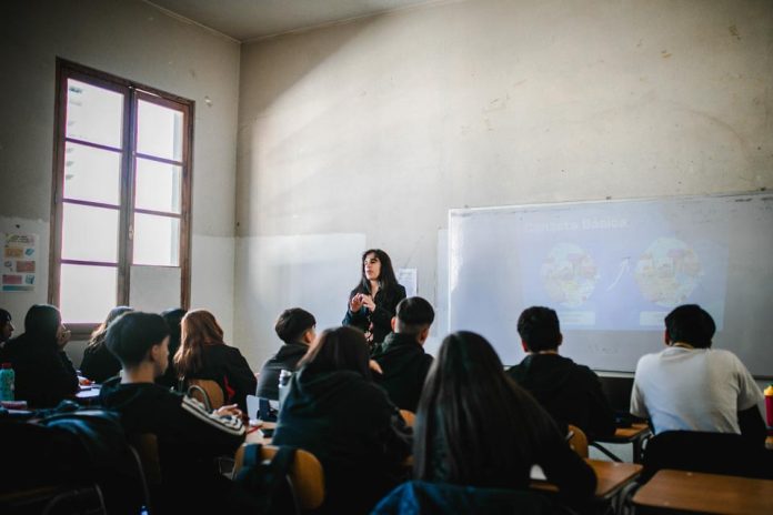 MetLife entrega herramientas para fortalecer la educación financiera a más de 950 estudiantes MetLife entrega herramientas para fortalecer la educación financiera a más de 950 estudiantes