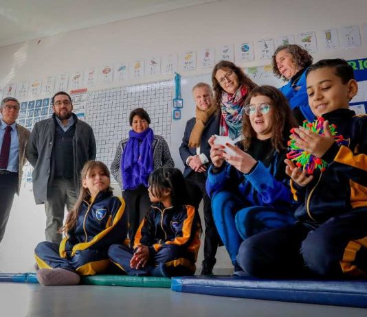 Mineduc presentó el Programa de Bienestar Socioemocional y Desarrollo Integral que beneficia a más de 40 mil estudiantes