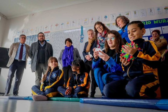 Mineduc presentó el Programa de Bienestar Socioemocional y Desarrollo Integral que beneficia a más de 40 mil estudiantes
