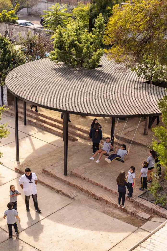 Patios atractivos que mejoran asistencia y aprendizaje escolar Patios atractivos que mejoran asistencia y aprendizaje escolar