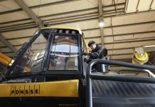 45 estudiantes de distintos liceos técnicos forestales fortalecerán su formación académica y profesional en Ponsse