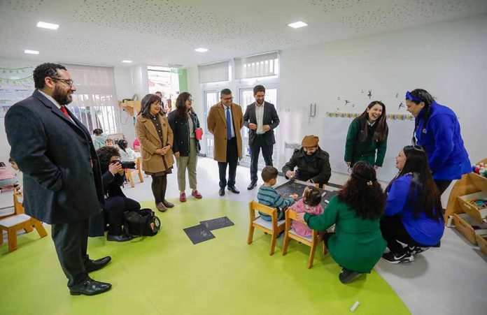 Presidente Gabriel Boric encabeza promulgación de la Ley de Modernización de Educación Parvularia Presidente Gabriel Boric encabeza promulgación de la Ley de Modernización de Educación Parvularia