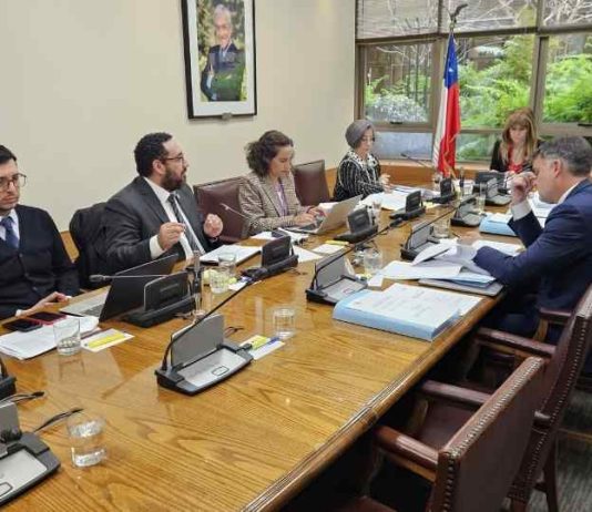 Comisión de Hacienda del Senado prueba proyecto que fortalece el Sistema de Educación Pública y sus SLEP