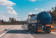 Académicos USM desarrollan sistema de monitoreo continuo de pesos vehiculares a través de sensores de fibra óptica Académicos USM desarrollan sistema de monitoreo continuo de pesos vehiculares a través de sensores de fibra óptica