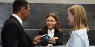 Mundial Sub 20 en Chile: el inglés como la jugada clave para emprendedores y negocios locales