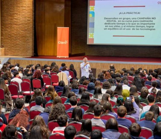 Casi 500 estudiantes se capacitarán para transformar la convivencia digital en sus colegios Casi 500 estudiantes se capacitarán para transformar la convivencia digital en sus colegios