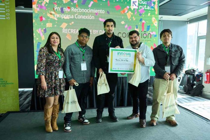 Duoc UC y Kimal-Lo Aguirre premian a proyecto de plazas sostenibles e inclusivas Duoc UC y Kimal-Lo Aguirre premian a proyecto de plazas sostenibles e inclusivas