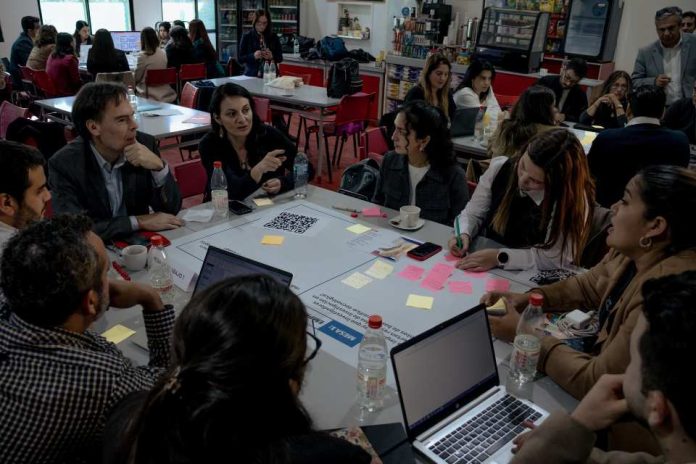 Emprendimiento e innovación en universidades claves del encuentro MetaRed X de Universia Emprendimiento e innovación en universidades: claves del encuentro MetaRed X de Universia