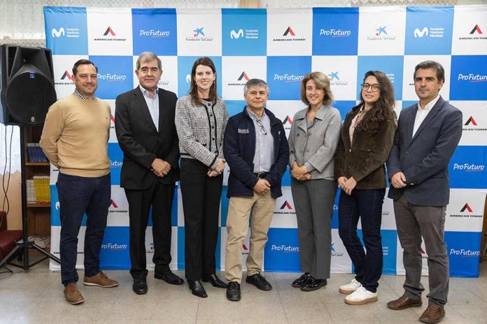 Más de 50 escuelas mejoran hasta 12 puntos en el Simce tras aplicar modelo ProFuturo