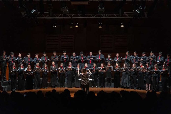 FOJI invita a coros infantiles y juveniles de todo el país a postular al Segundo Festival Nacional de Coros “Víctor Alarcón Díaz” FOJI invita a coros infantiles y juveniles de todo el país a postular al Segundo Festival Nacional de Coros “Víctor Alarcón Díaz”