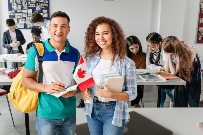 Formar estudiantes globales: Cómo preparar a tu hijo para un mundo sin fronteras desde la escuela | estudiar en canada