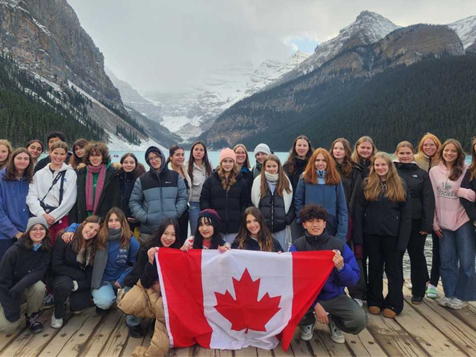 Formar estudiantes globales: Cómo preparar a tu hijo para un mundo sin fronteras desde la escuela | estudiar en canada