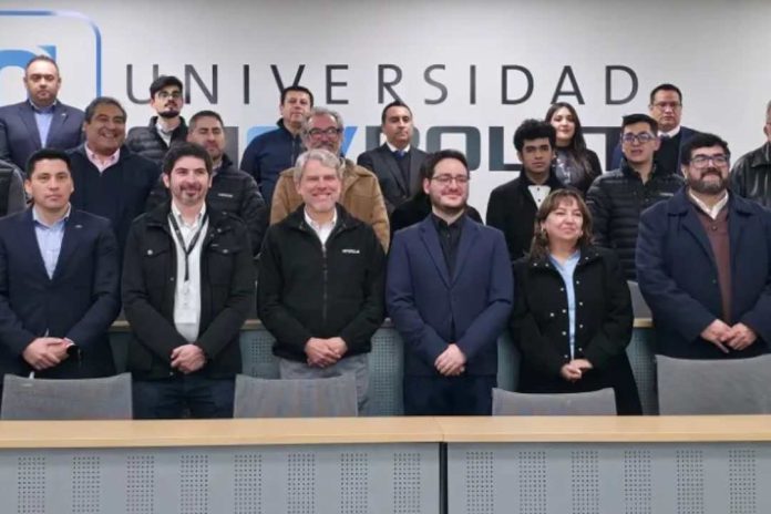 General Motors y SOFOFA firman convenio para impulsar la educación dual en el sector automotriz