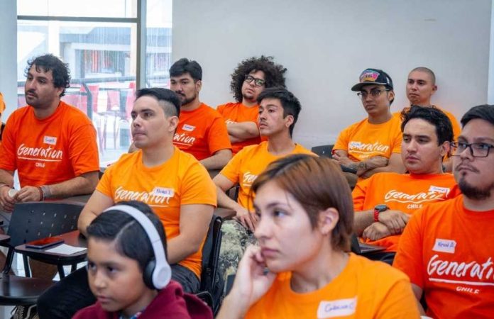 Generation Chile abrió nueva convocatoria gratuita para formar jóvenes en Administración de Cloud, gracias a alianza público-privada 