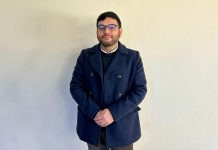 Investigación de académico de UDLA promueve formación ética profesional desde lo cognitivo, lo afectivo y la realidad aumentada Investigación de académico de UDLA promueve formación ética profesional desde lo cognitivo, lo afectivo y la realidad aumentada