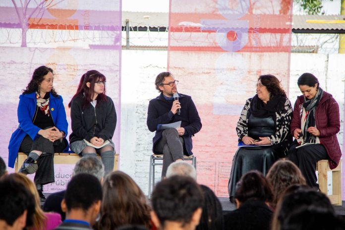 MinCiencia y Mineduc apuestan por la innovación en la Educación Pública con el lanzamiento de NodoLab MinCiencia y Mineduc apuestan por la innovación en la Educación Pública con el lanzamiento de NodoLab