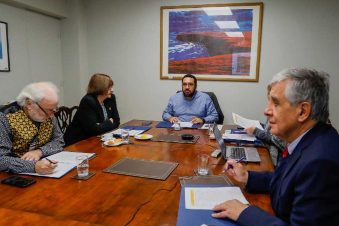 Mineduc informa la constitución de jurados de los Premios Nacionales de Periodismo, Ciencias de la Educación, Ciencias Exactas y Humanidades y Ciencias Sociales