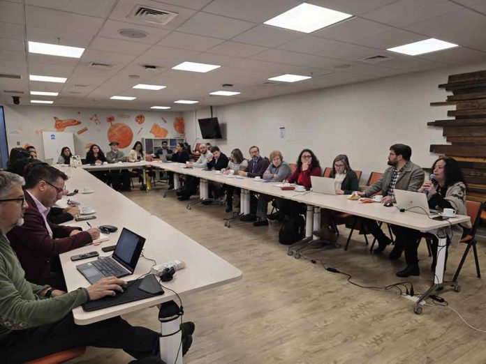 Ministerio de Educación y decanos de pedagogía dialogan sobre la Política Integral de Formación Docente Ministerio de Educación y decanos de pedagogía dialogan sobre la Política Integral de Formación Docente