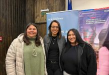 Nueve estudiantes que viven en residencias del Servicio de Protección de Valparaíso reciben tablets y computadores para potenciar sus estudios Nueve estudiantes que viven en residencias del Servicio de Protección de Valparaíso reciben tablets y computadores para potenciar sus estudios