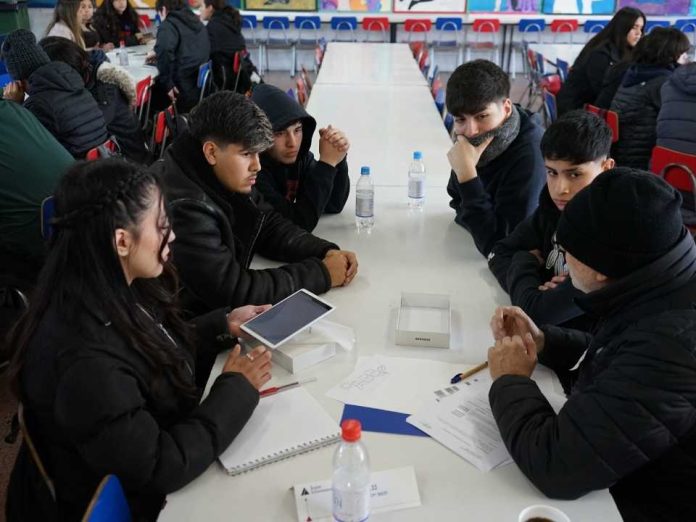 Postulaciones abiertas a programa de finanzas personales para estudiantes de segundo a cuarto medio Postulaciones abiertas a programa de finanzas personales para estudiantes de segundo a cuarto medio