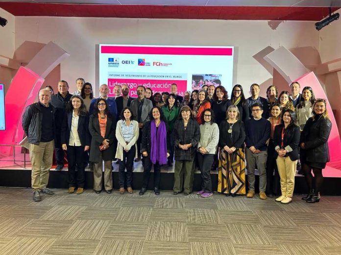 UNESCO y OEI destacan a Chile como referente en liderazgo distribuido en la formación de directores escolares en América Latina