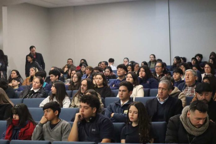 USM lanza programa Pasantías Futuro para escolares de la Región de Valparaíso USM lanza programa Pasantías Futuro para escolares de la Región de Valparaíso